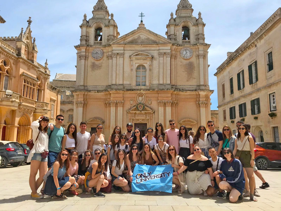 Viaje de fin de carrera con Only University