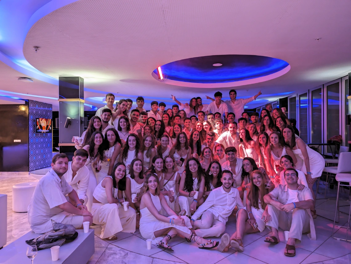 Viaje de fin de carrera con Only University